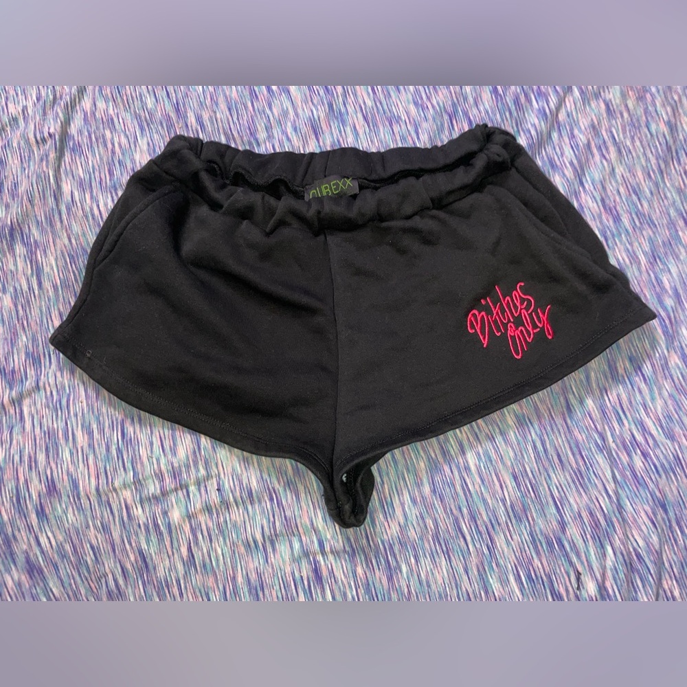 “Bitches only” shorts